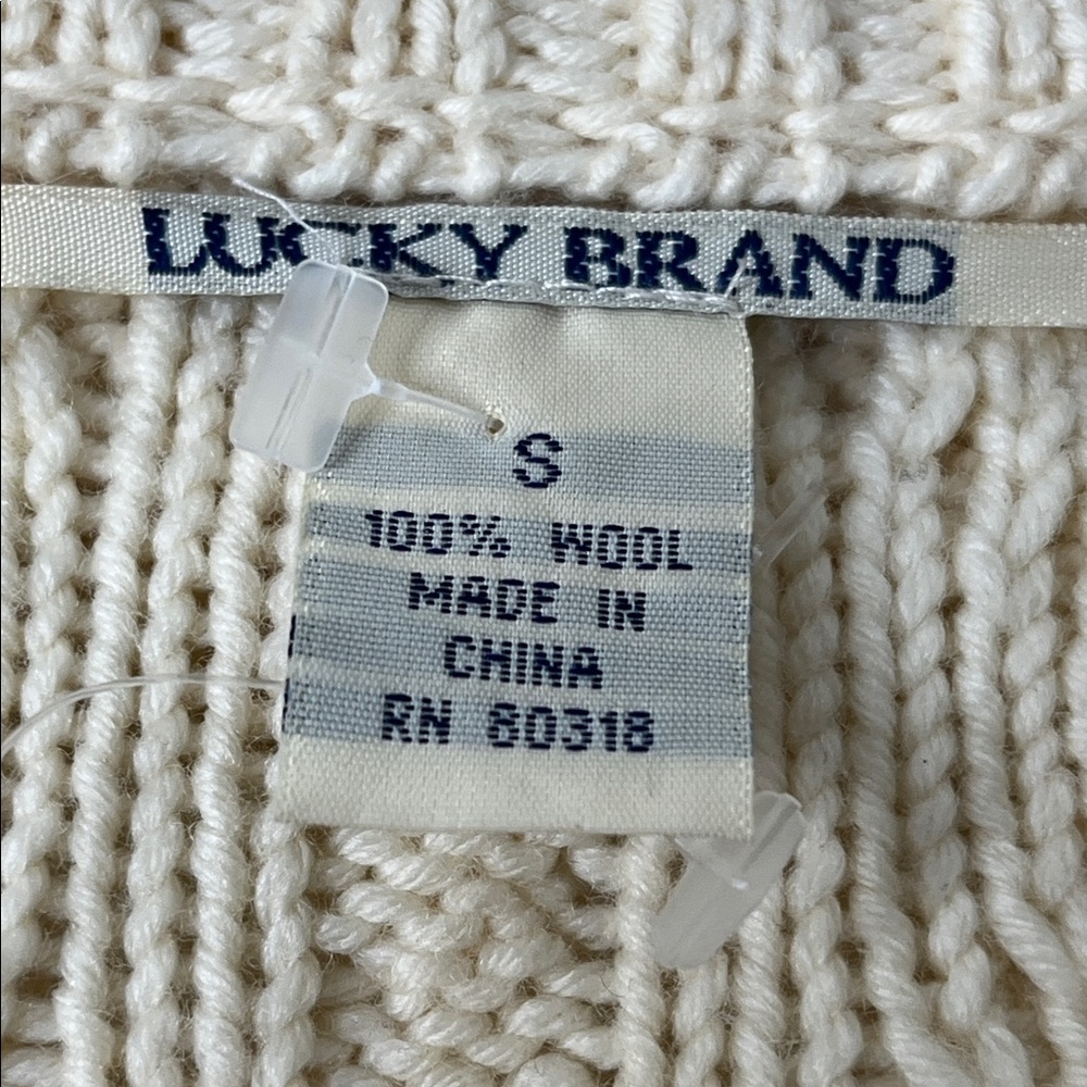 Vintage Lucky Brand Cream Cable Knit Poncho Cape w/ Toggle Closures‎ Sz Small - Picture 7 of 7